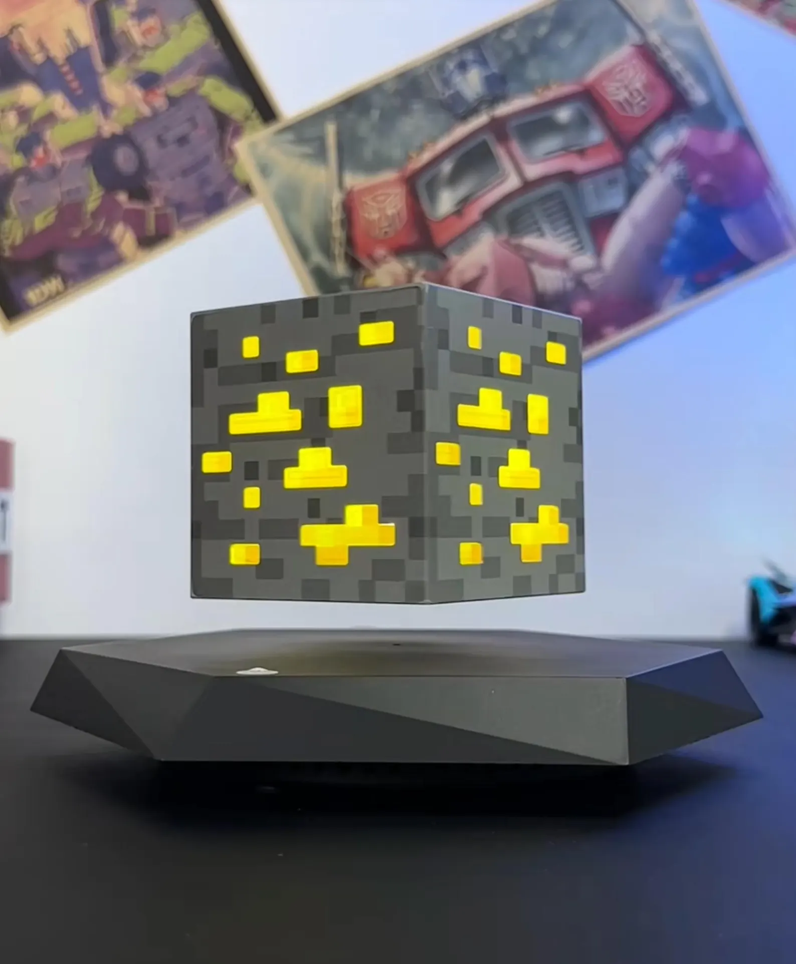 Floating Block Lamp - Image 3