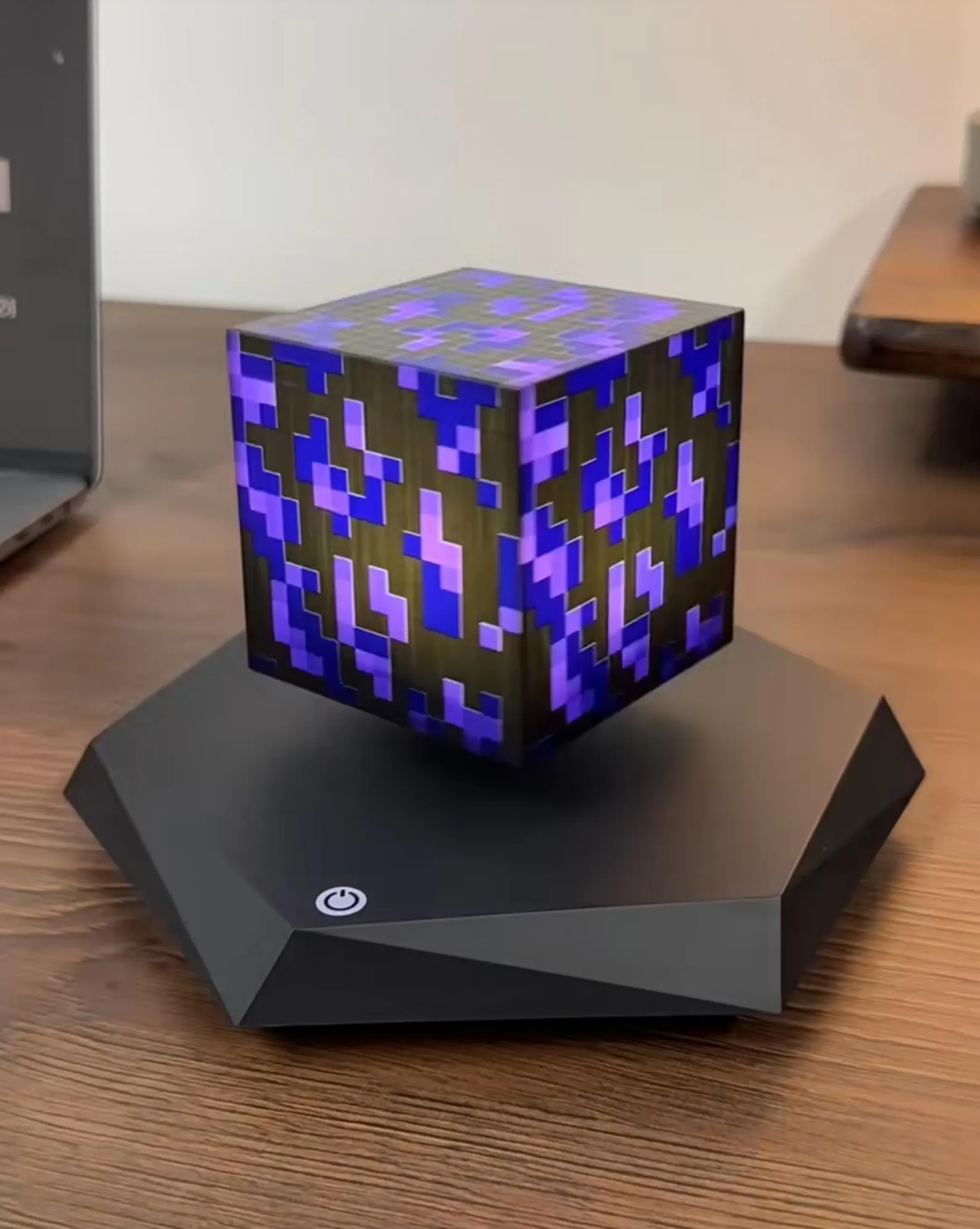 Floating Block Lamp - Image 4